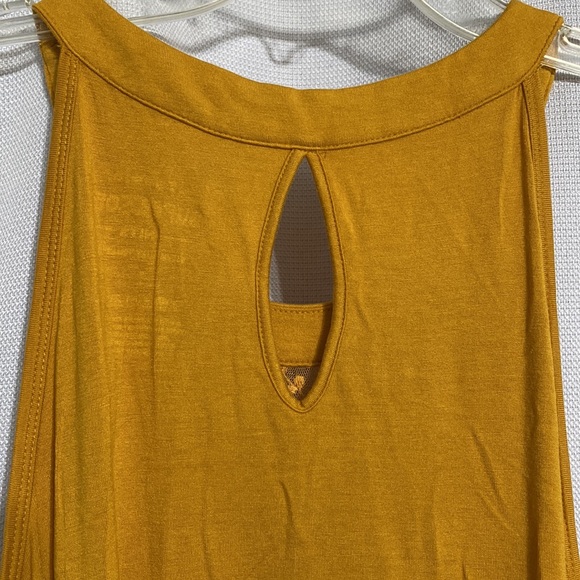 Torrid Super Soft Lace Inset High Neck Halter Tank Top Size 1 - Picture 8 of 8